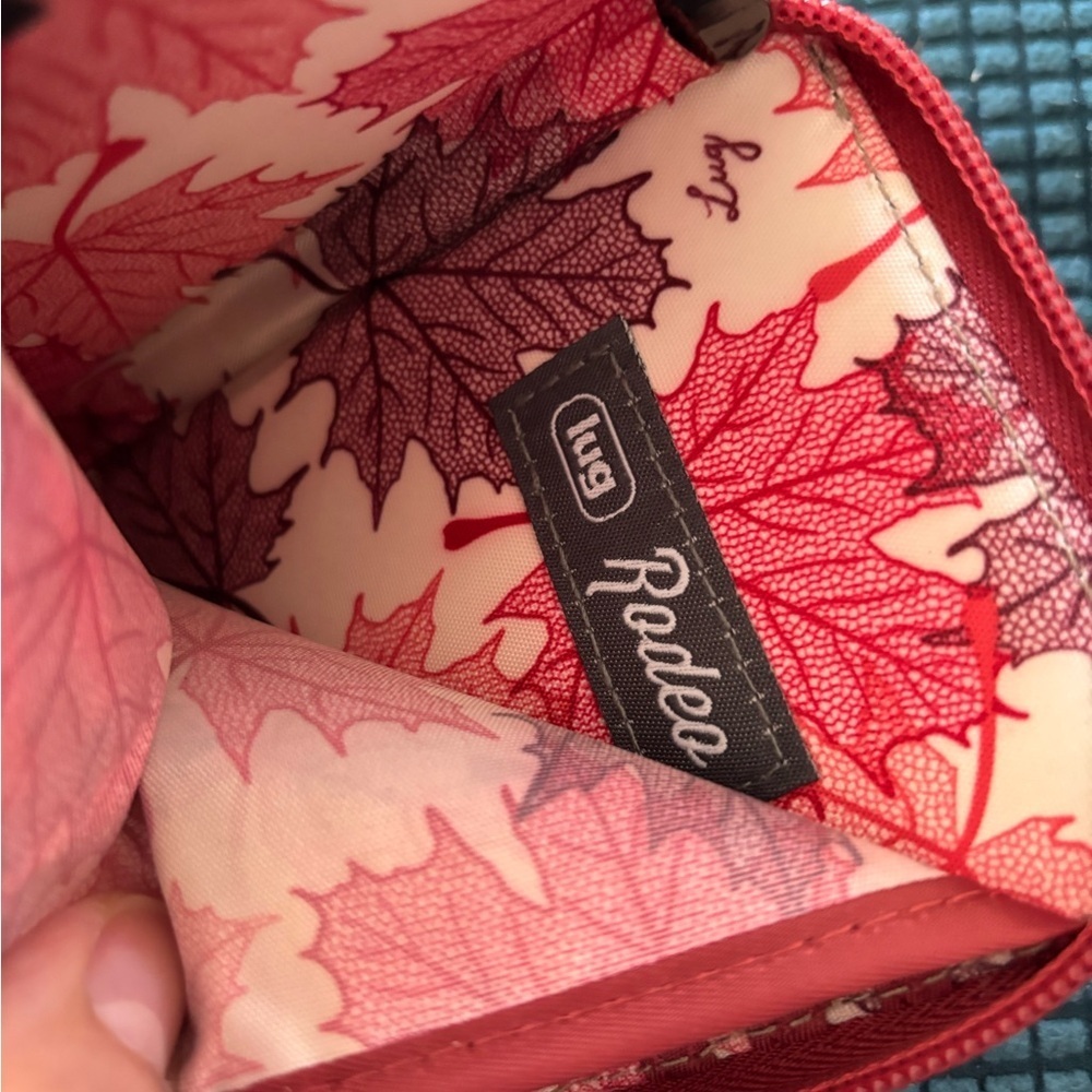Lug Rodeo Legacy Zip A Round Dark Red Wristlet Wallet Quilted Logo Pockets ID - Picture 4 of 4